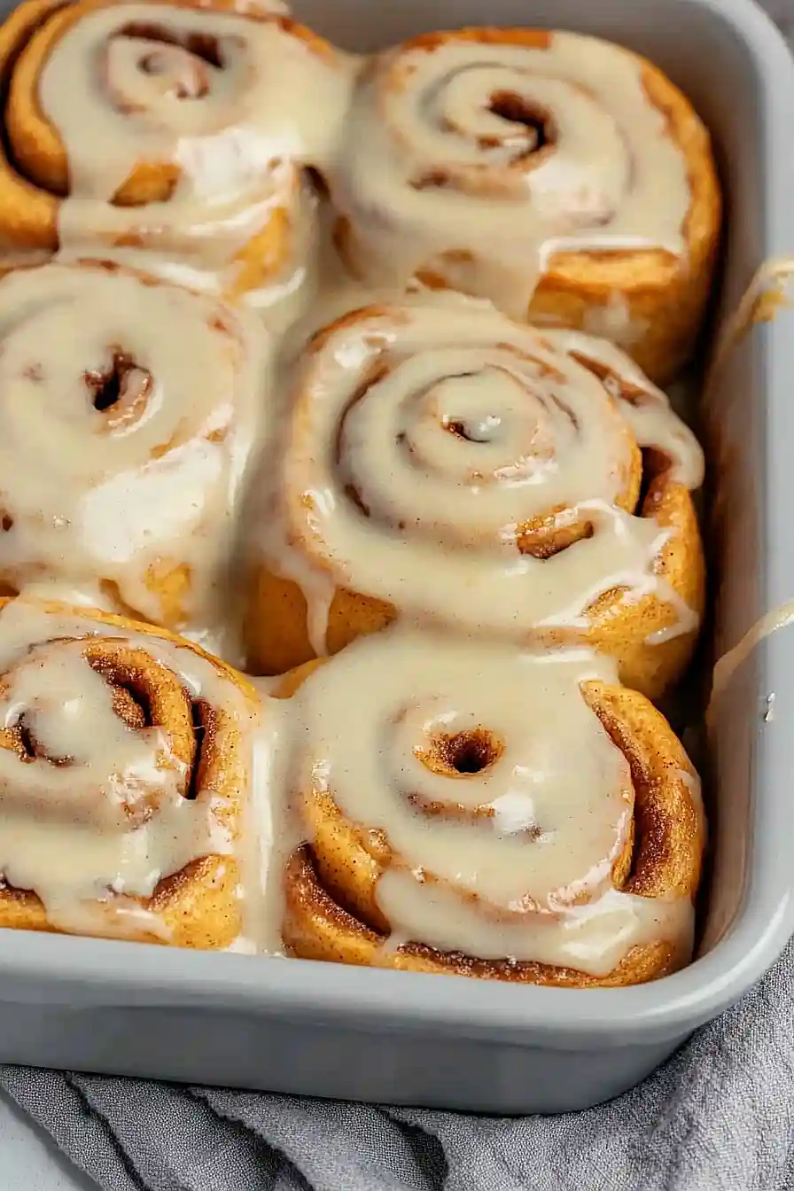 pumpkin cream cheese cinnamon rolls