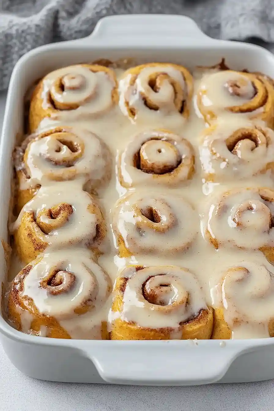 pumpkin cream cheese cinnamon rolls